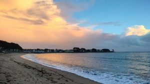 Plage de Bénodet au coucher du soleil, accès à la webcam en direct